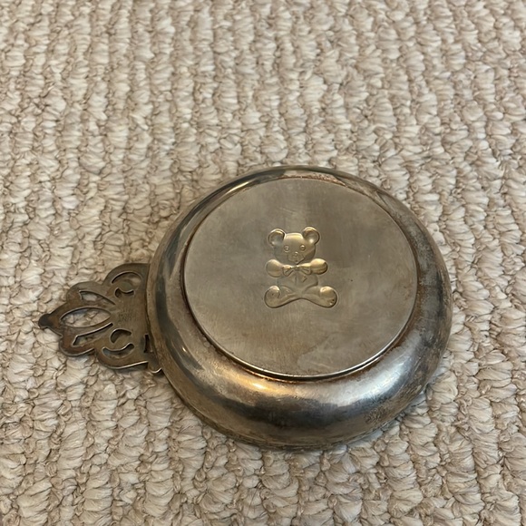Lunt sterling silver teddy bear porringer baby bowl. Marked 191T. - Picture 3 of 4